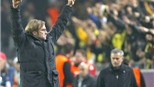 Nhìn Klopp, Mourinho có thấy xấu hổ?